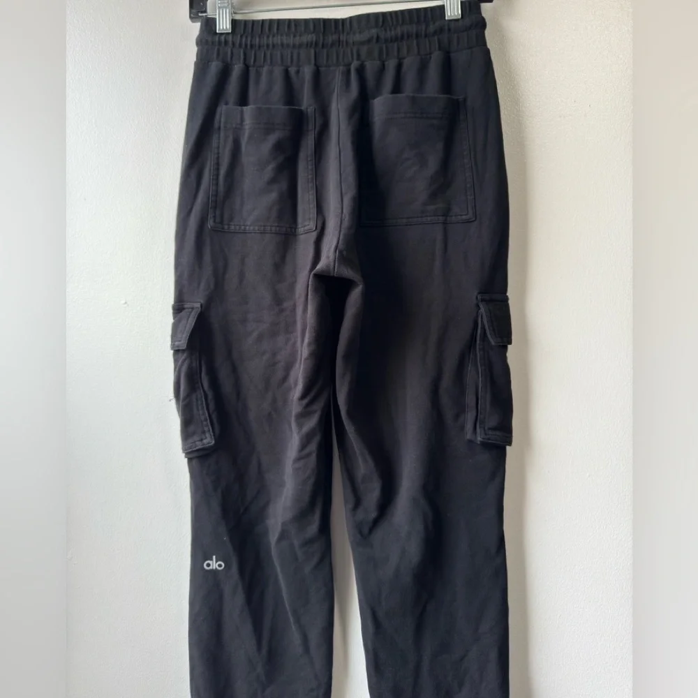 ALO Yoga stylish black